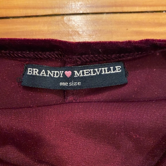(sold) BRANDY MELVILLE TOP - Picture 3 of 3